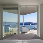 Villa Deep Blue Fira (Santorini)
