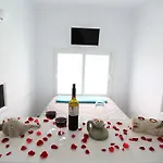 Villa Deep Blue Fira (Santorini)