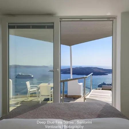 Willa Deep Blue Fira (Santorini)
