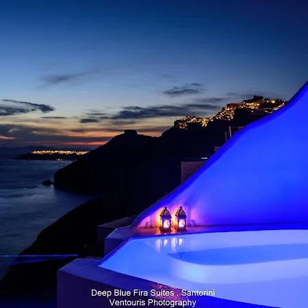 Willa Deep Blue Fira (Santorini)