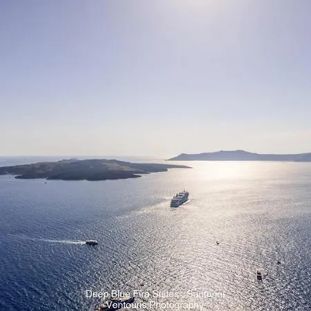 Willa Deep Blue Fira (Santorini)