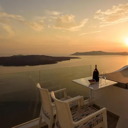 Willa Deep Blue Fira (Santorini)