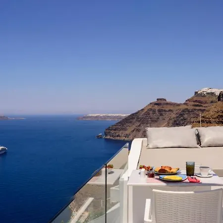 Willa Deep Blue Fira (Santorini)