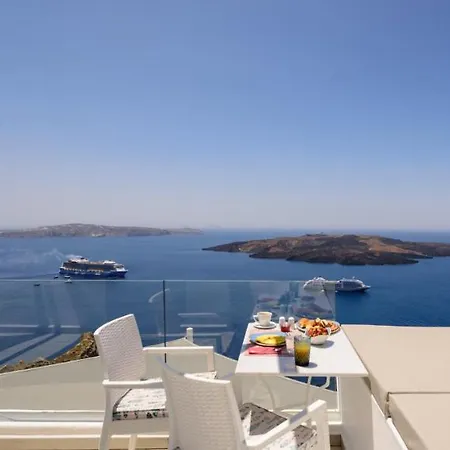Deep Blue Fira (Santorini)
