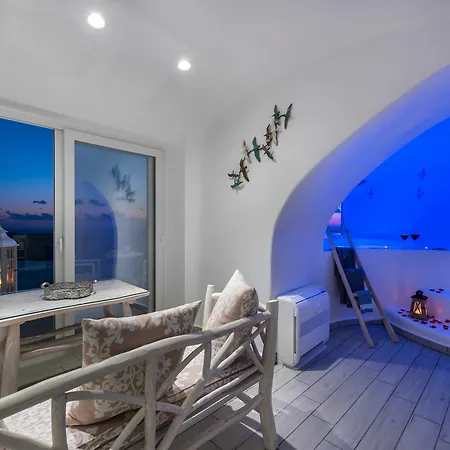 Deep Blue Villa Firá