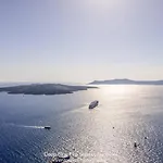 Villa Deep Blue Fira (Santorini)