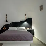 Deep Blue Villa