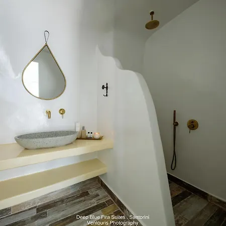 Deep Blue Villa *