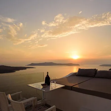 Deep Blue * Fira (Santorini)