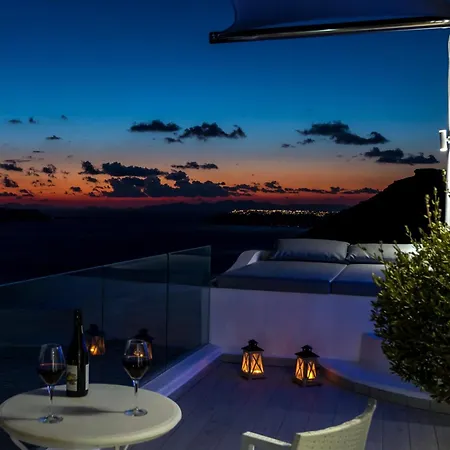 Deep Blue Villa *