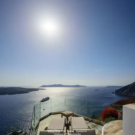 Deep Blue Vila