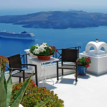 Deep Blue Fira (Santorini)