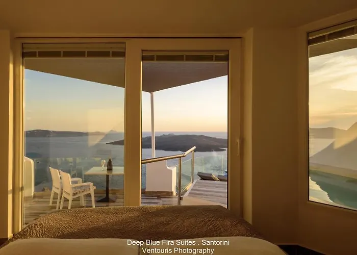 Deep Blue Villa Fira (Santorini)