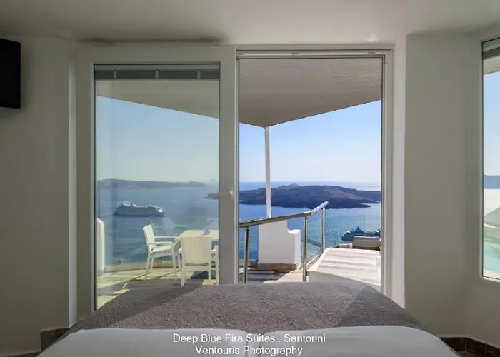 Villa Deep Blue Fira (Santorini)