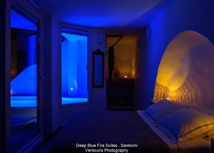 Deep Blue Fira (Santorini)