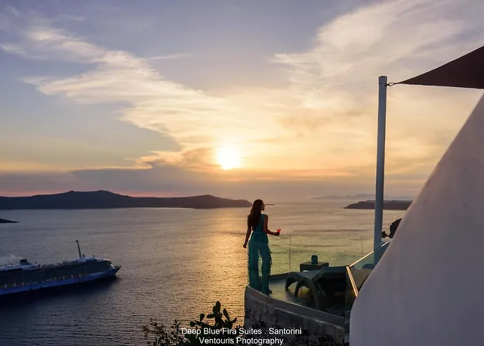 Deep Blue Villa Fira (Santorini)