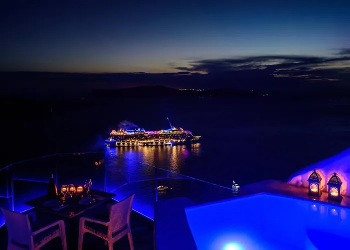 Deep Blue Villa Fira (Santorini)