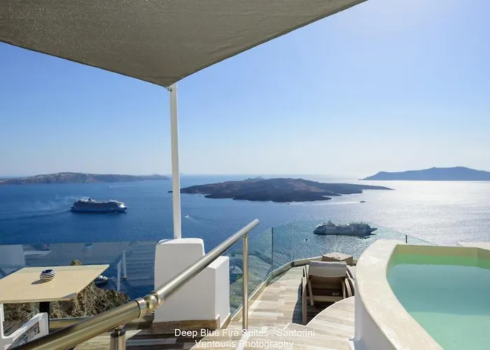 Deep Blue * Fira (Santorini)