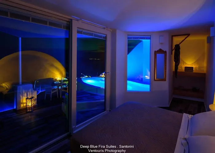 Deep Blue Fira (Santorini)