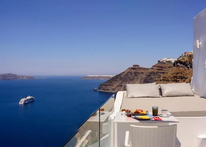 Villa Deep Blue Fira (Santorini)