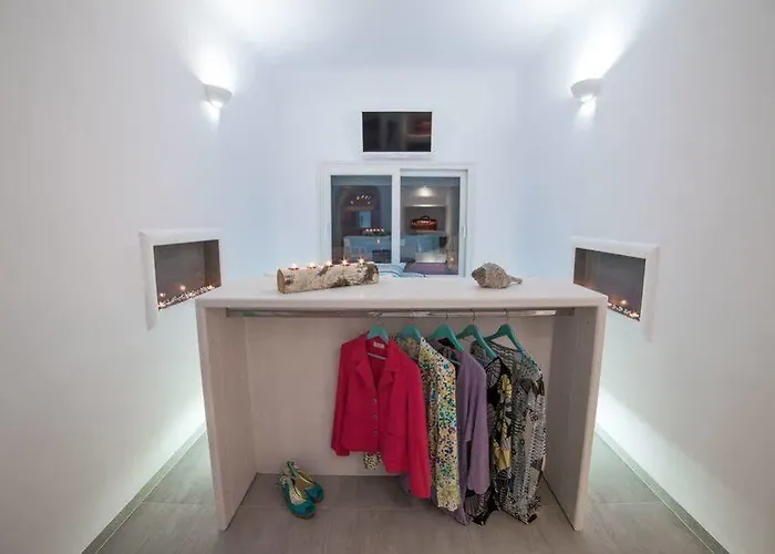 Deep Blue Villa Fira (Santorini)