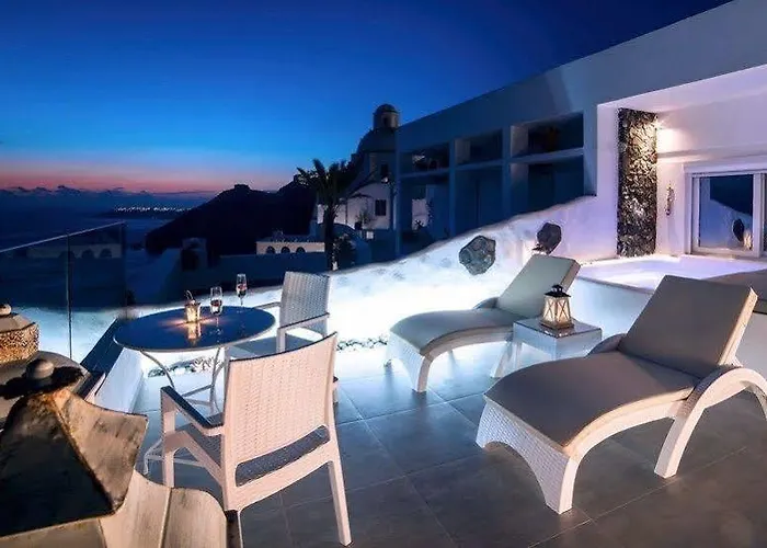 Deep Blue Fira (Santorini)